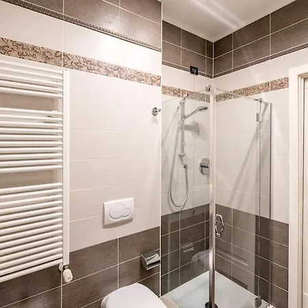 Mina * Μπολόνια